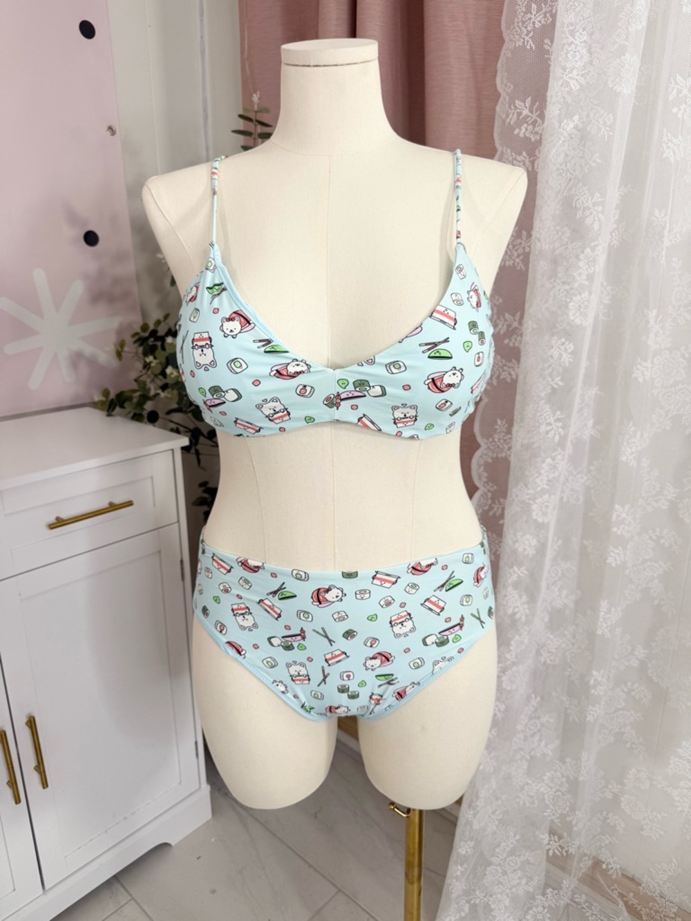 Hot Topic Light Blue Sushi PrintTwo-Piece Bikini size XL bottoms XXXL top Bin#1